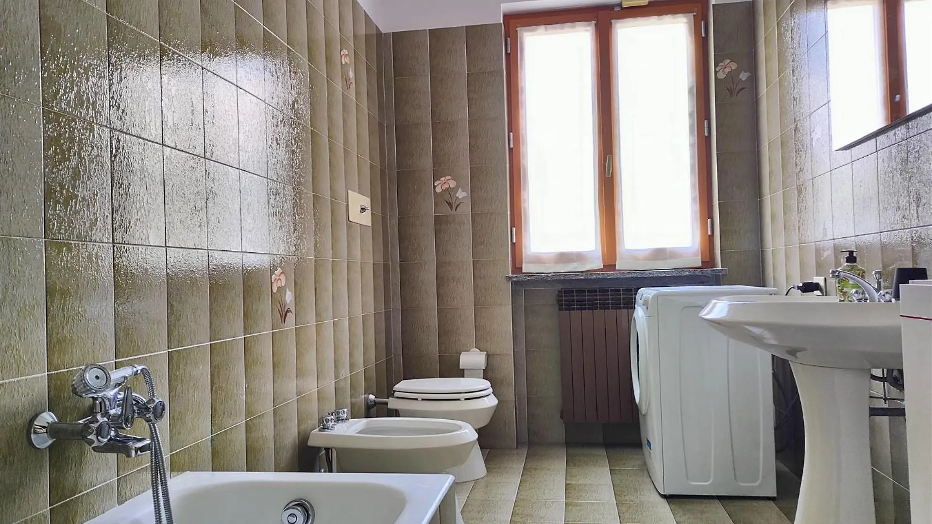 Iseolakerental - Villa Luna Riva di Solto